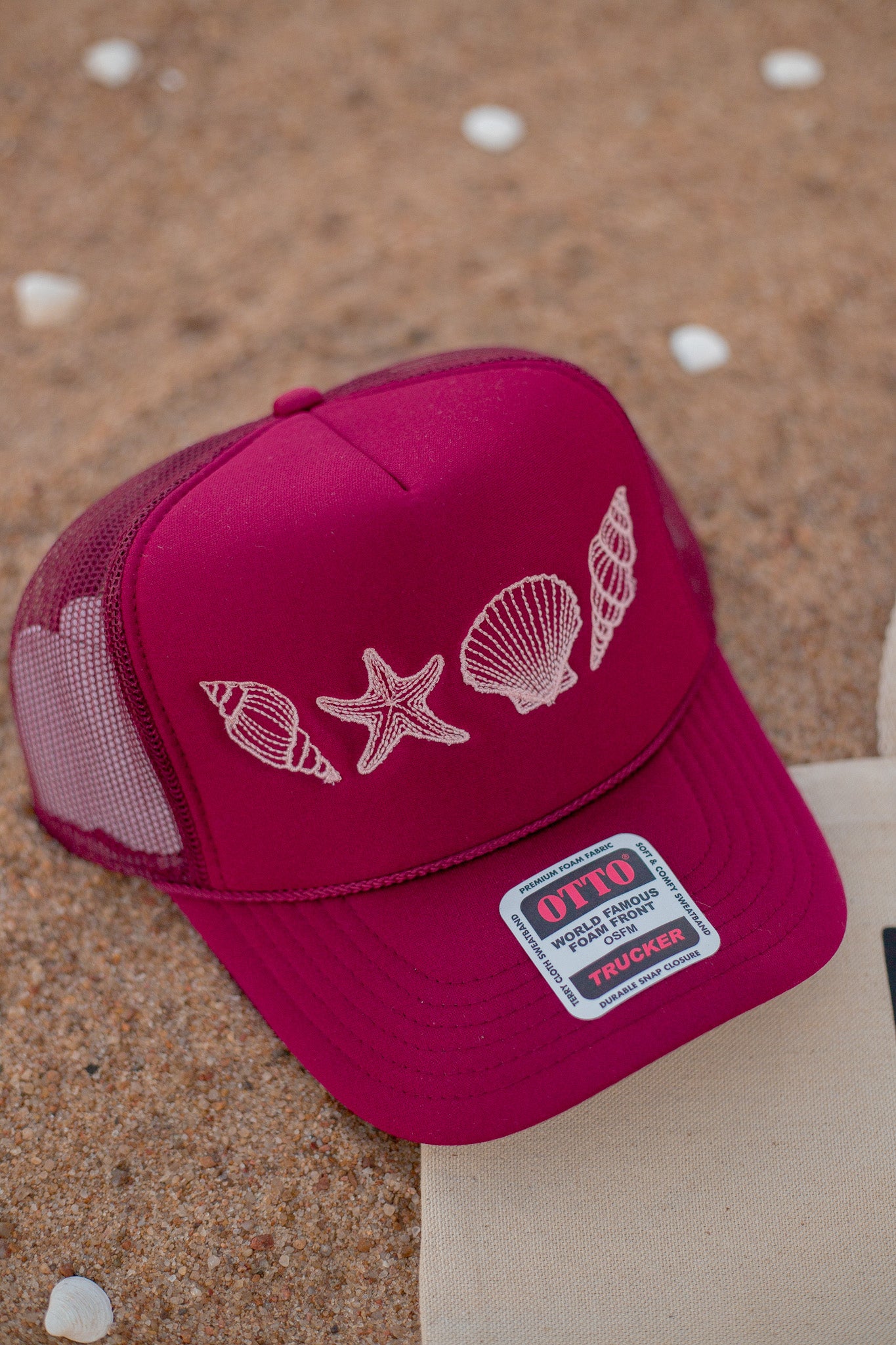 SEASHELL HAT - BURGUNDY