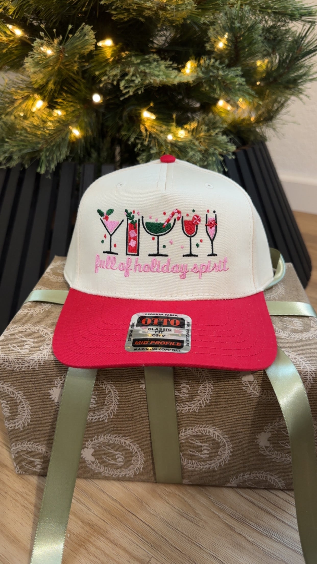 Full of Holiday Spirit Hat