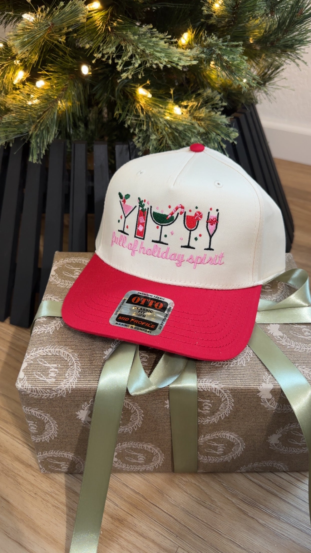 Full of Holiday Spirit Hat